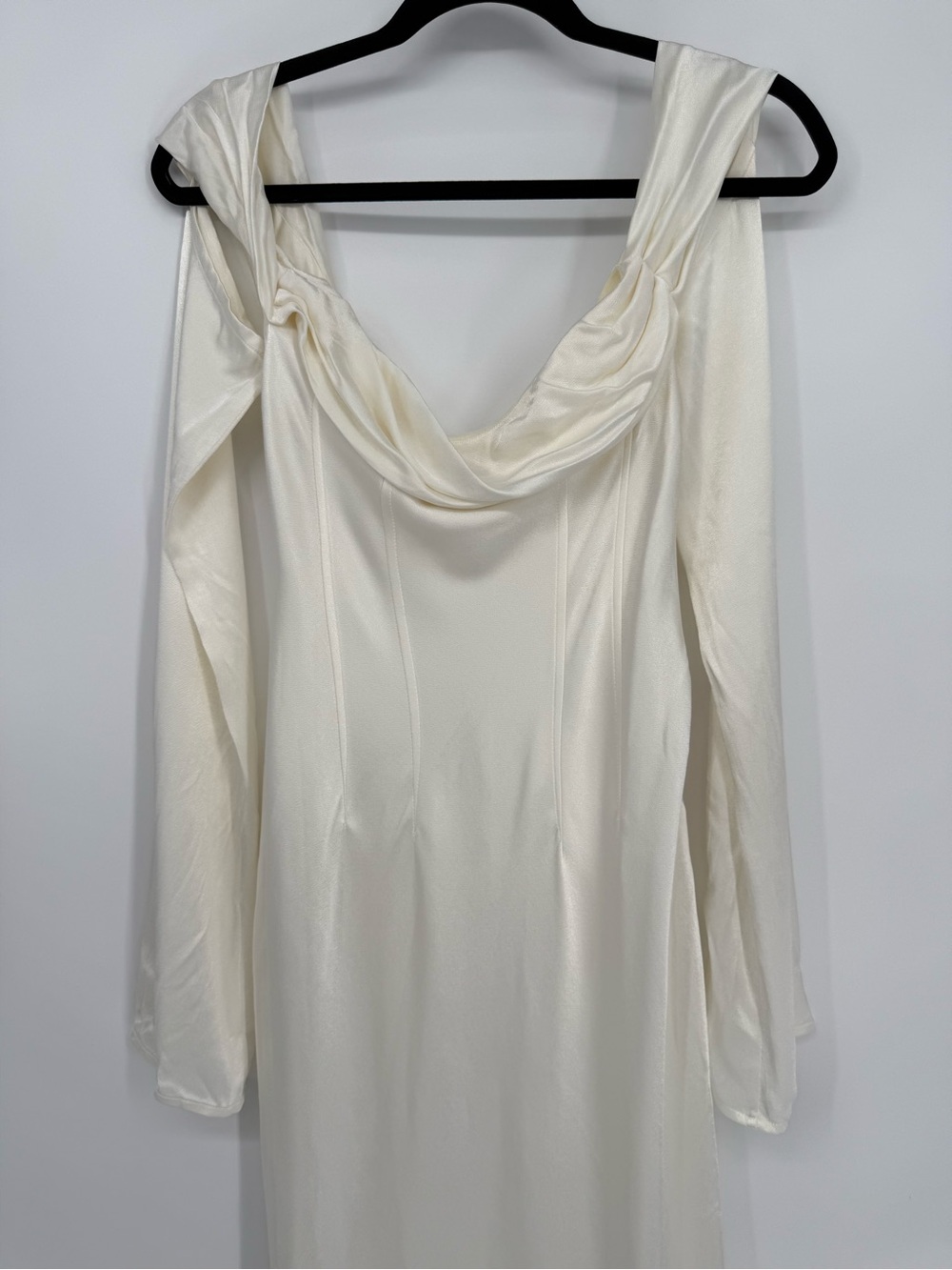Meshki White Off-Shoulder Maxi Dress - Picture 6 of 9